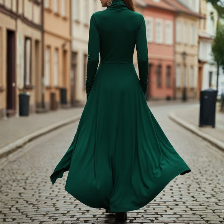 Robe longue plissée asymétrique à col montant et manches longues pour femme